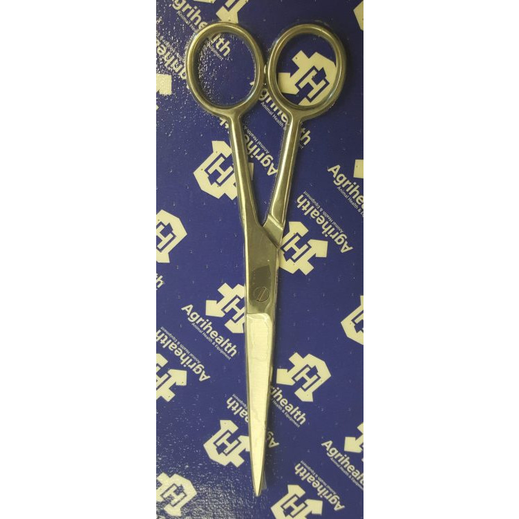 Curved scissors