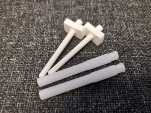 Plastic intranasal adapter